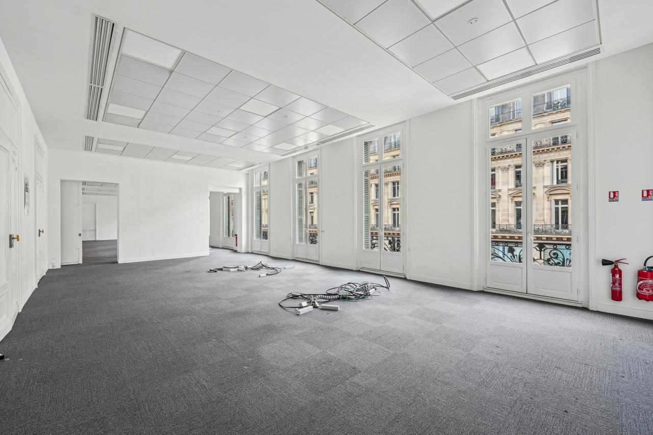 Bureau Paris 958m² Location bureau Paris OLBUR2419480 6